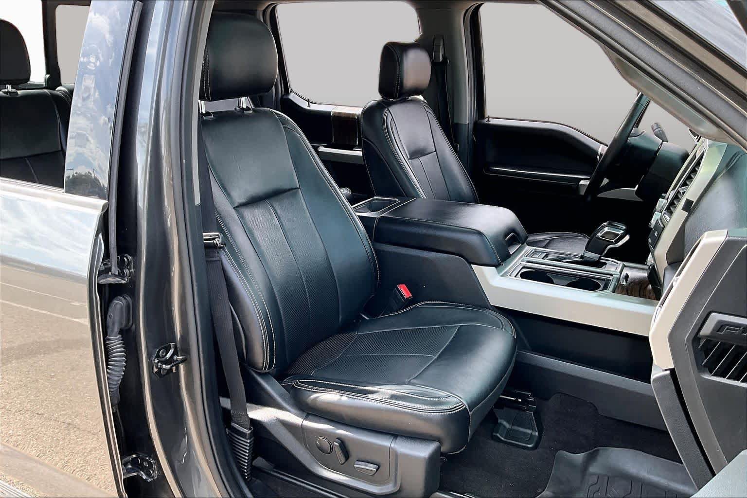 Used 2019 Ford F150 Lariat w/ Equipment Group 502A Luxury AWD/4WD image 9