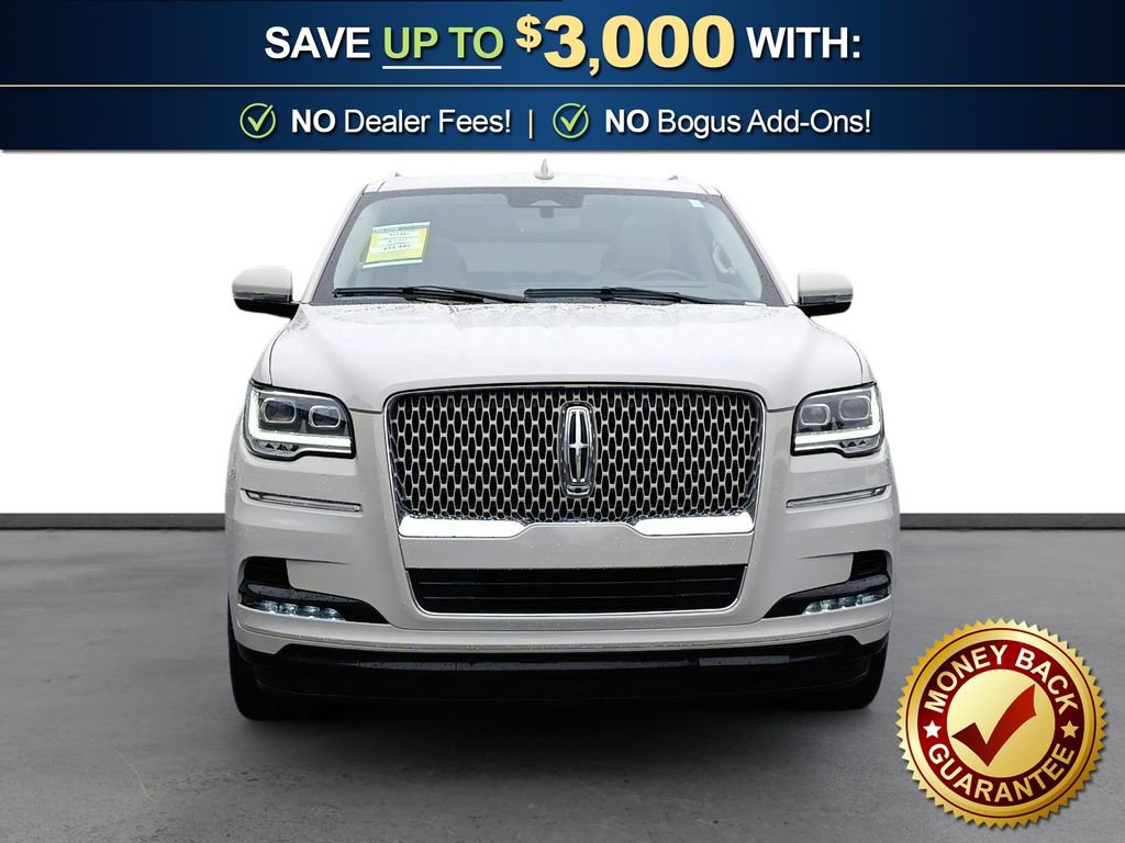 Used 2023 Lincoln Navigator Reserve image 11