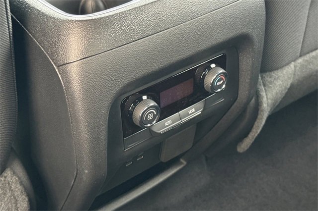 New 2026 Chevrolet Traverse LT image 17