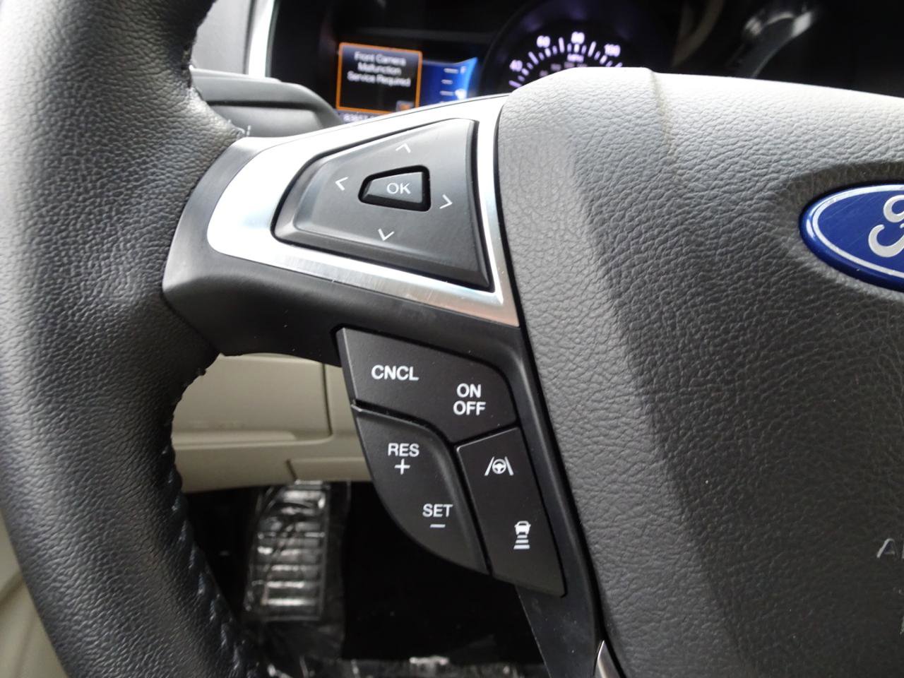 Used 2019 Ford Edge Titanium image 17