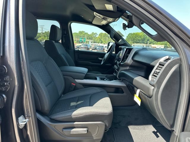 New 2026 RAM 1500 Express AWD/4WD image 43