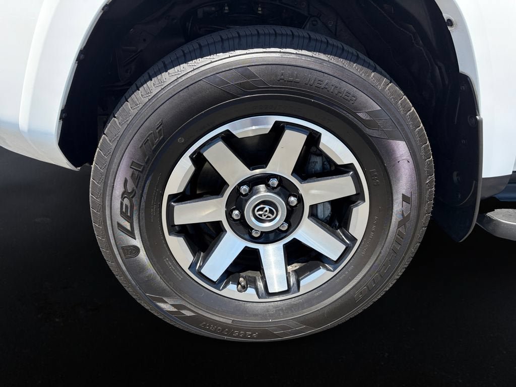 Used 2023 Toyota 4Runner TRD Off-Road Premium AWD/4WD image 9