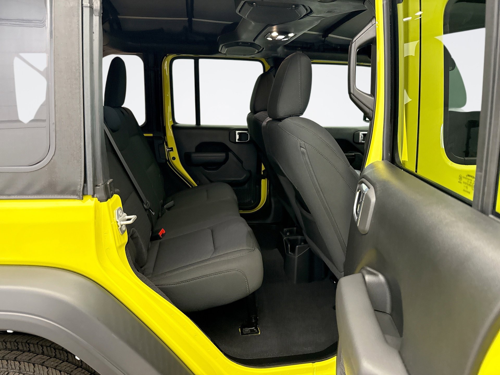 Used 2023 Jeep Wrangler Unlimited Sport image 17