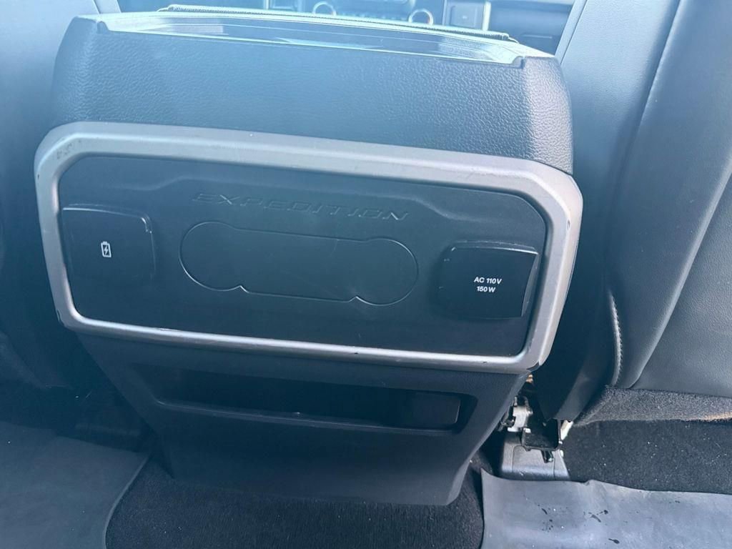 Used 2022 Ford Expedition Max XLT image 22