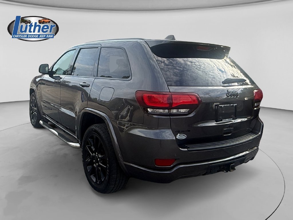 Used 2020 Jeep Grand Cherokee Altitude AWD/4WD image 3