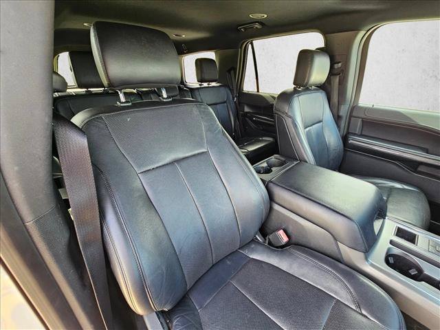 Used 2018 Ford Expedition XLT w/ Equipment Group 201A RWD image 20