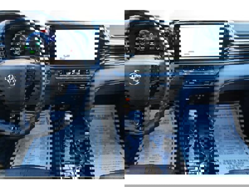 Used 2025 Toyota Camry XSE image 18