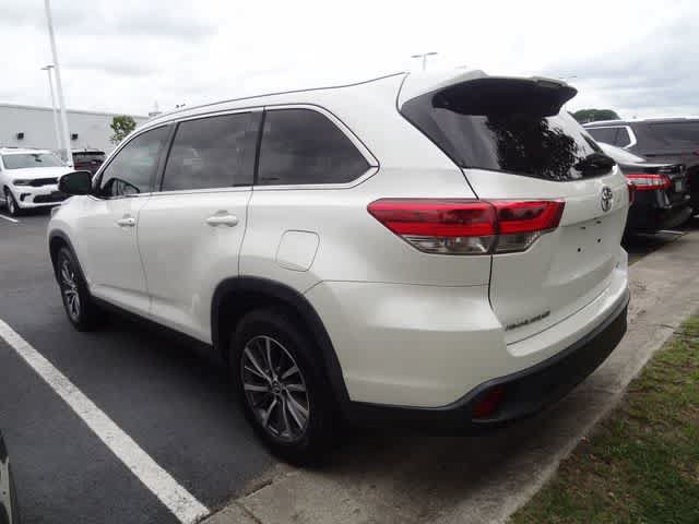 Used 2019 Toyota Highlander XLE FWD image 8