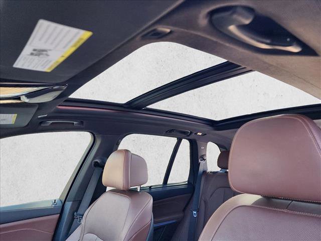 Used 2022 BMW X5 M50i w/ Executive Package AWD/4WD image 16