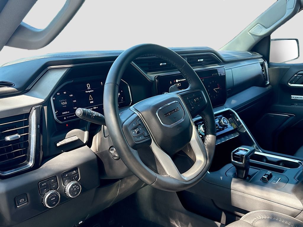 Used 2024 GMC Sierra 1500 Denali w/ Denali Reserve Package AWD/4WD image 9