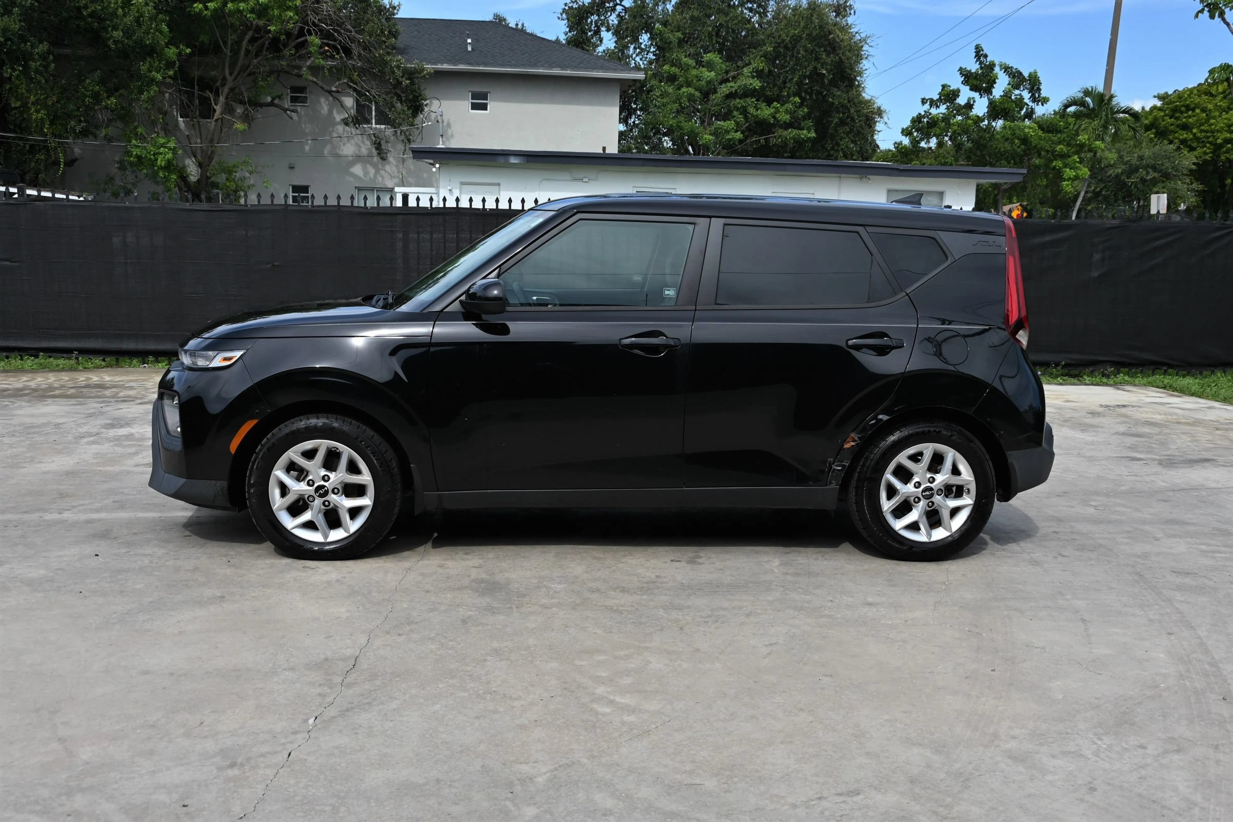 Used 2022 Kia Soul LX w/ Technology Package FWD image 7