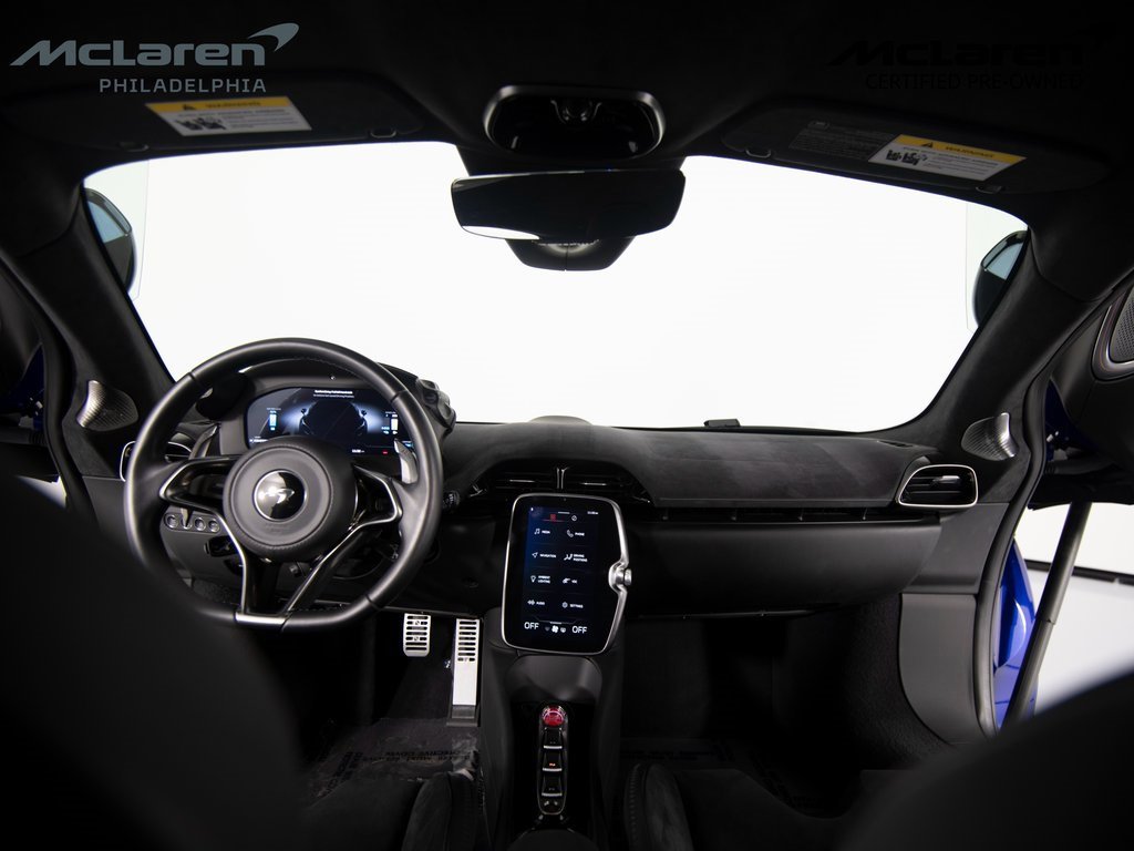 Used 2024 McLaren Artura image 28