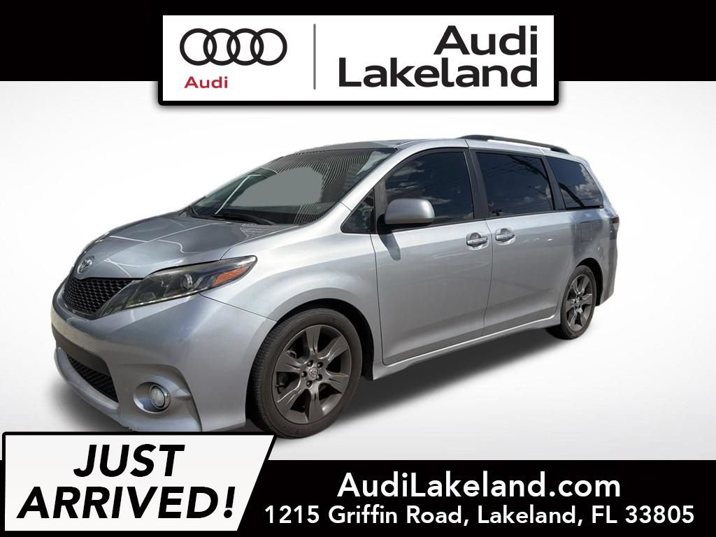 Used 2016 Toyota Sienna SE w/ SE Preferred Package