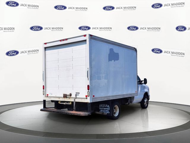 Used 2015 Ford E-350 and Econoline 350 Super Duty w/ Power Windows & Locks Group RWD image 5