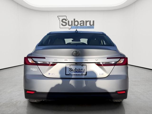 Used 2025 Toyota Camry LE image 6