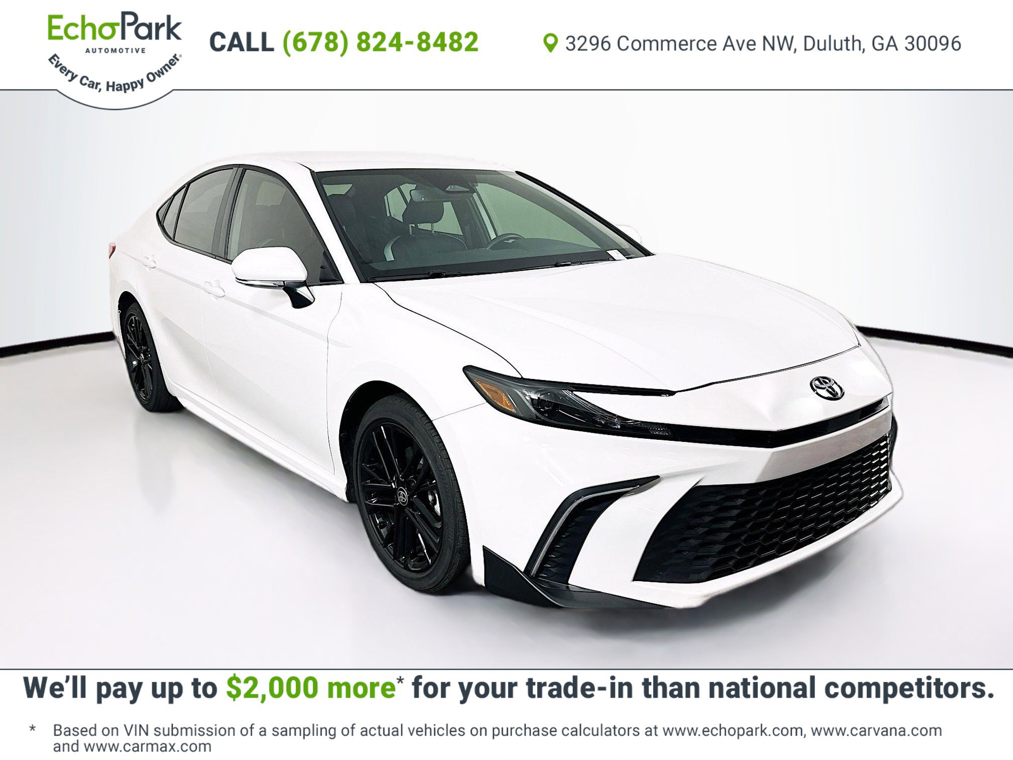 Used 2025 Toyota Camry SE image 1