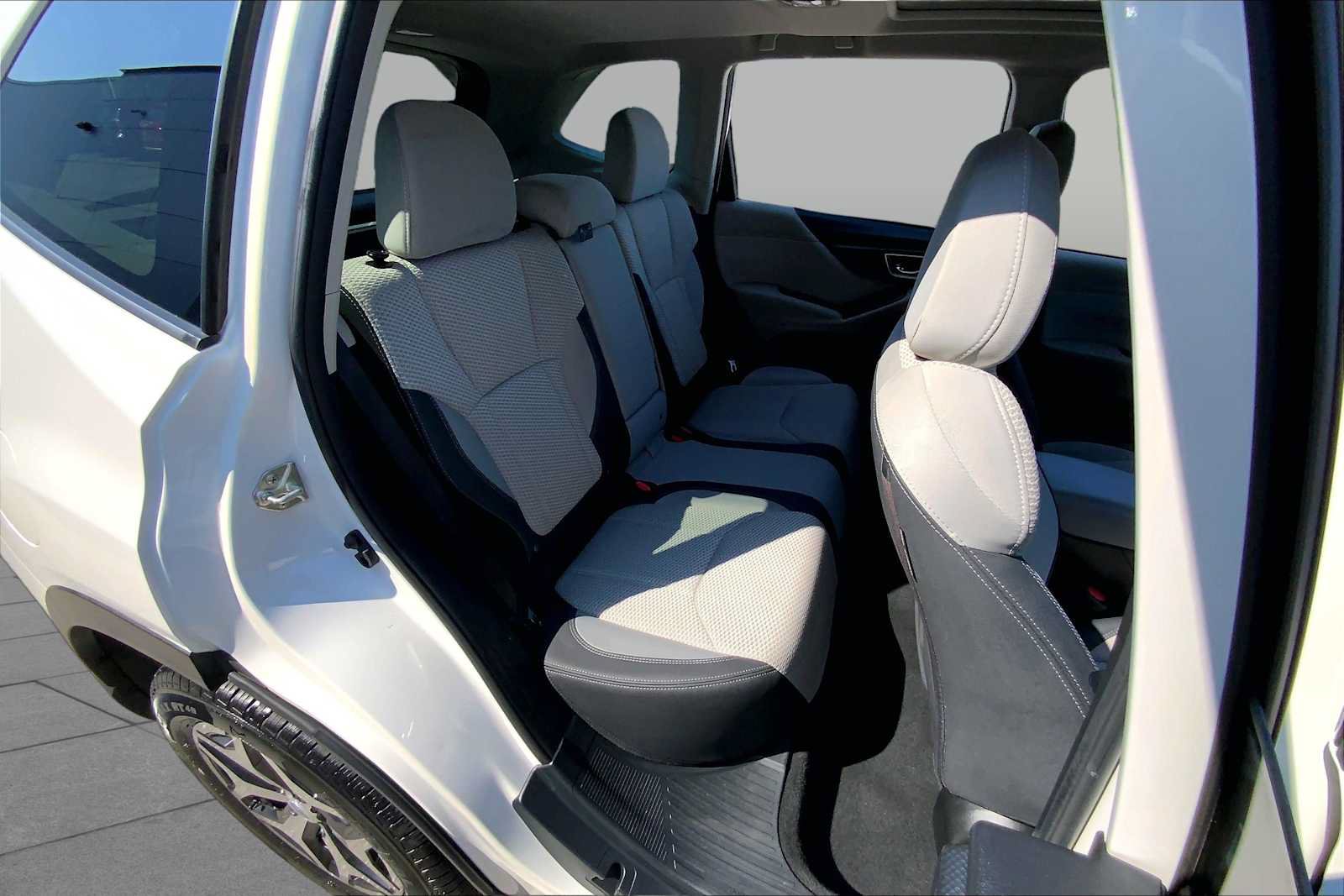 Used 2021 Subaru Forester Premium AWD/4WD image 19