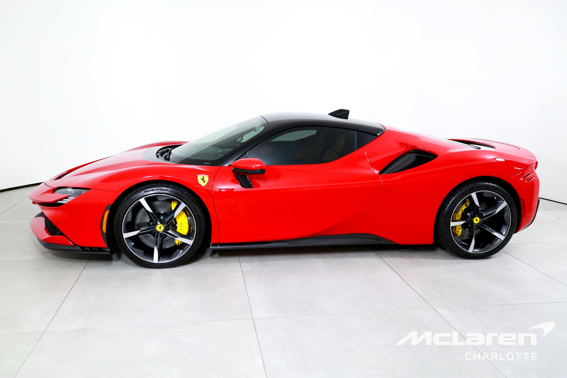 Used 2023 Ferrari SF90 Stradale AWD/4WD image 5