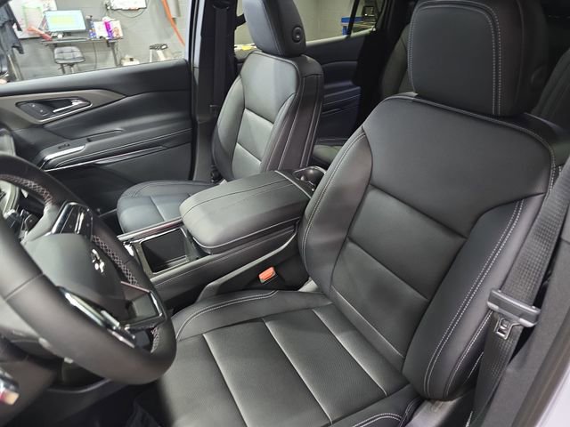 New 2026 Chevrolet Traverse LT w/ Midnight/Sport Edition image 17