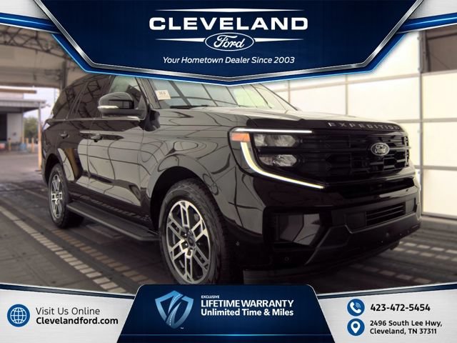 Used 2025 Ford Expedition Active AWD/4WD image 1