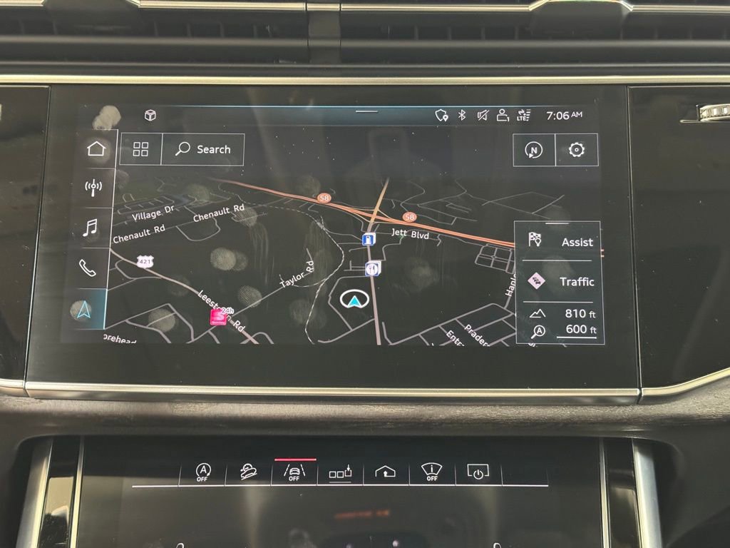 Used 2019 Audi Q8 Prestige w/ Luxury Package image 47