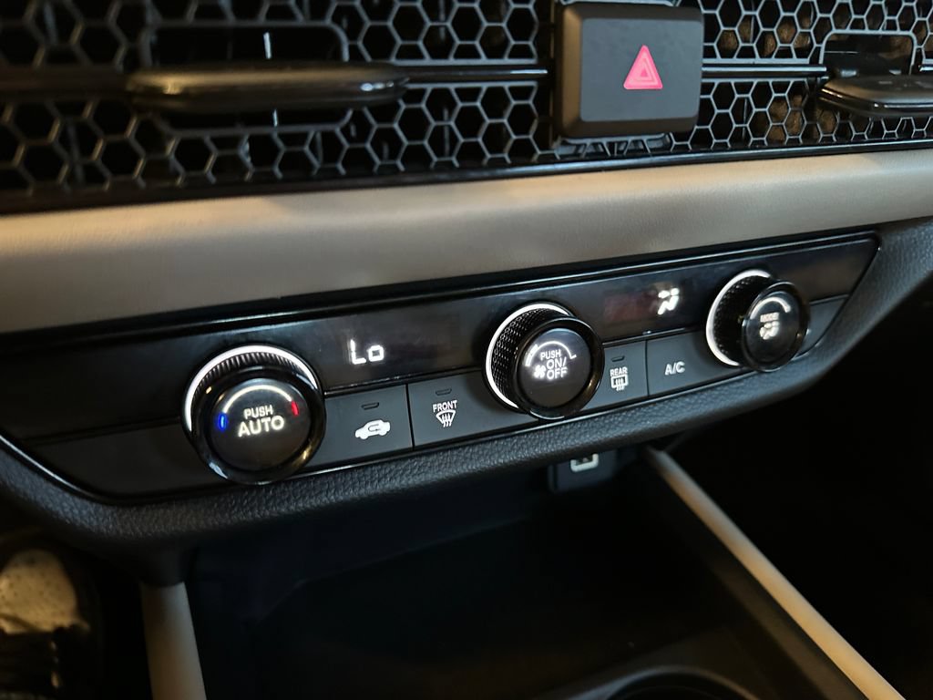 Used 2023 Honda HR-V LX image 15