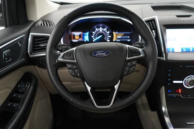 Used 2020 Ford Edge Titanium w/ Equipment Group 301A image 17