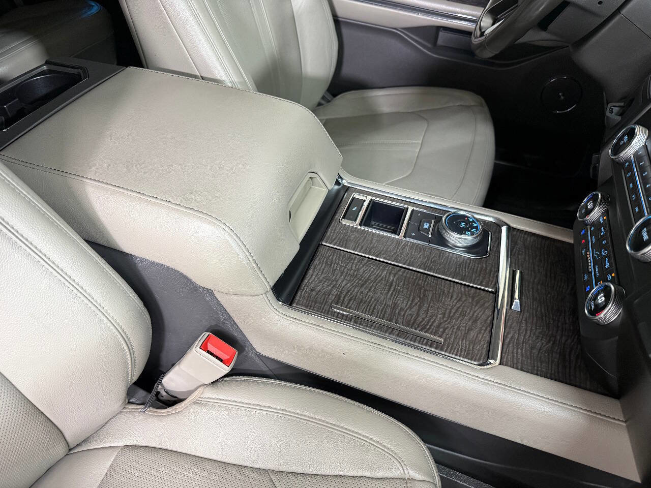 Used 2019 Ford Expedition Limited w/ Driver Assistance Package RWD image 63