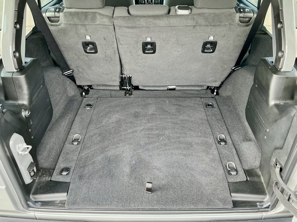 Used 2021 Jeep Wrangler Unlimited Islander image 18