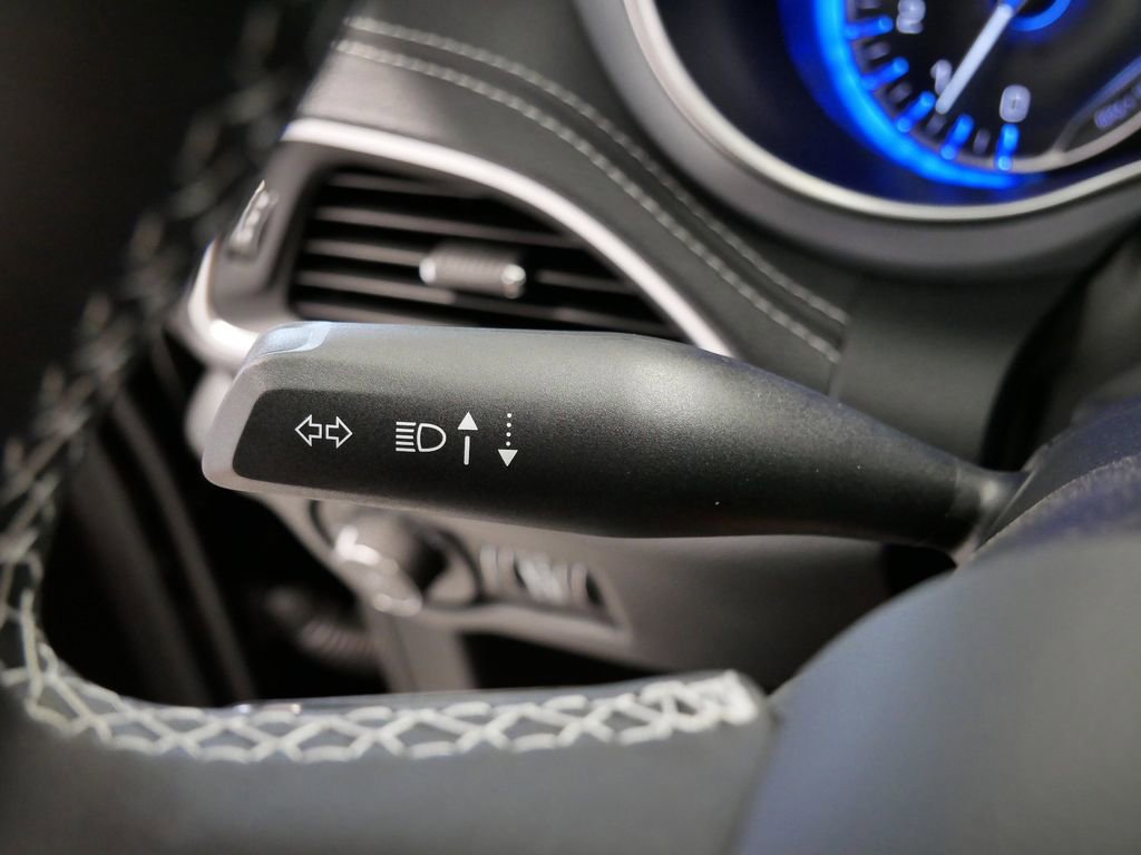 New 2026 Chrysler Pacifica Limited w/ S Appearance Package image 25