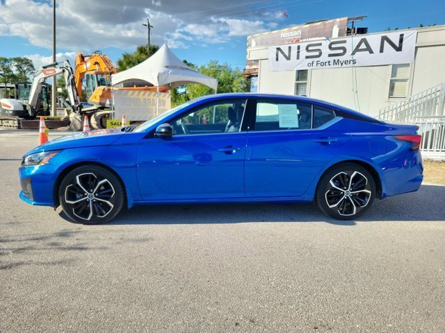 Certified 2025 Nissan Altima 2.5 SR image 8