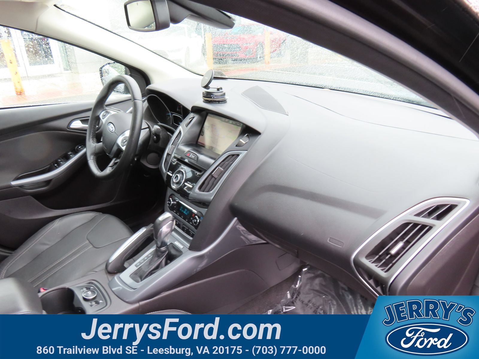 Used 2012 Ford Focus Titanium FWD image 17