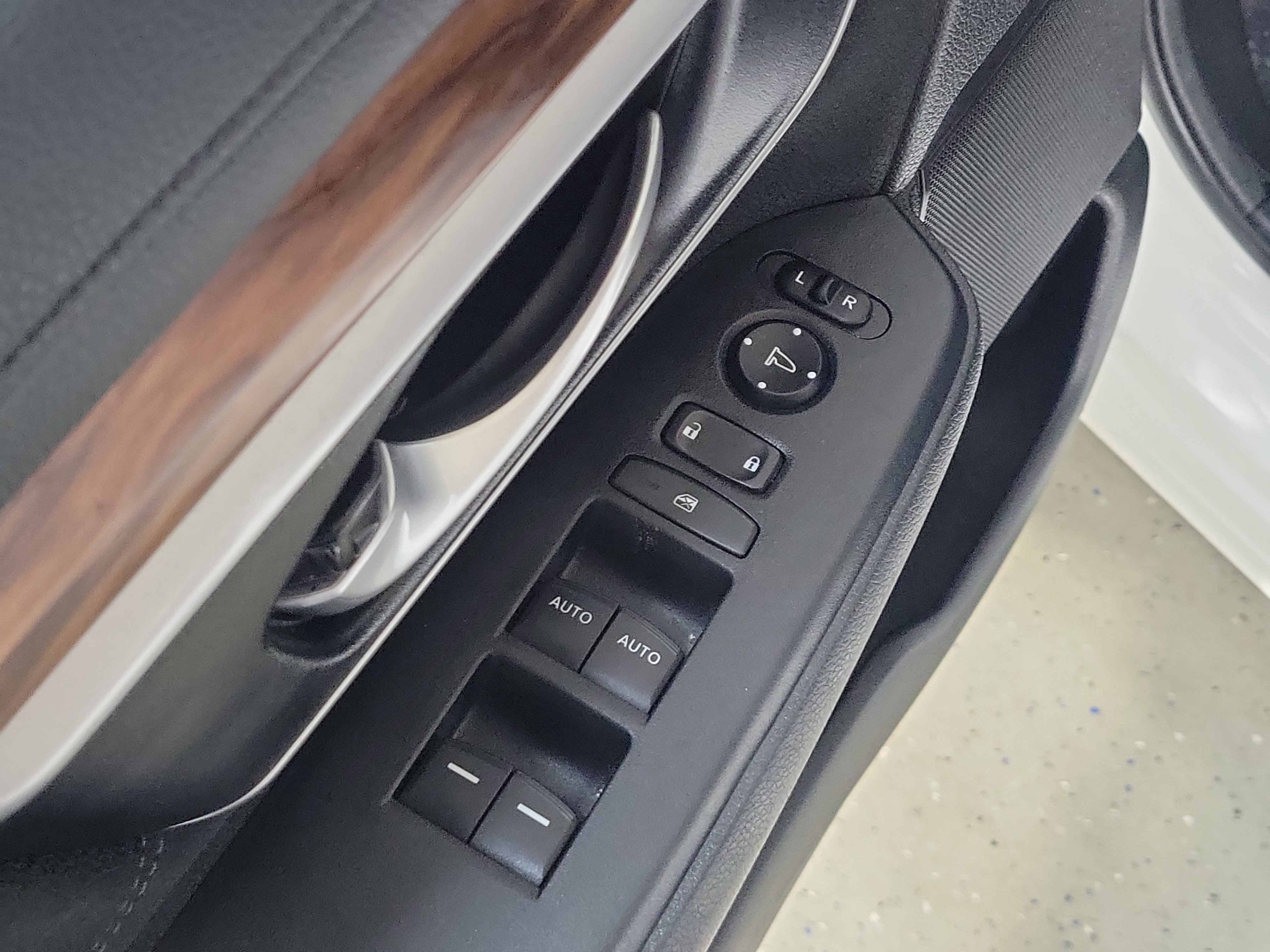 Used 2022 Honda CR-V EX image 22