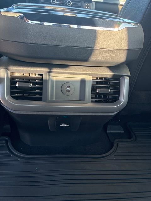 New 2025 Ford F150 Lariat w/ Equipment Group 501A Mid image 25