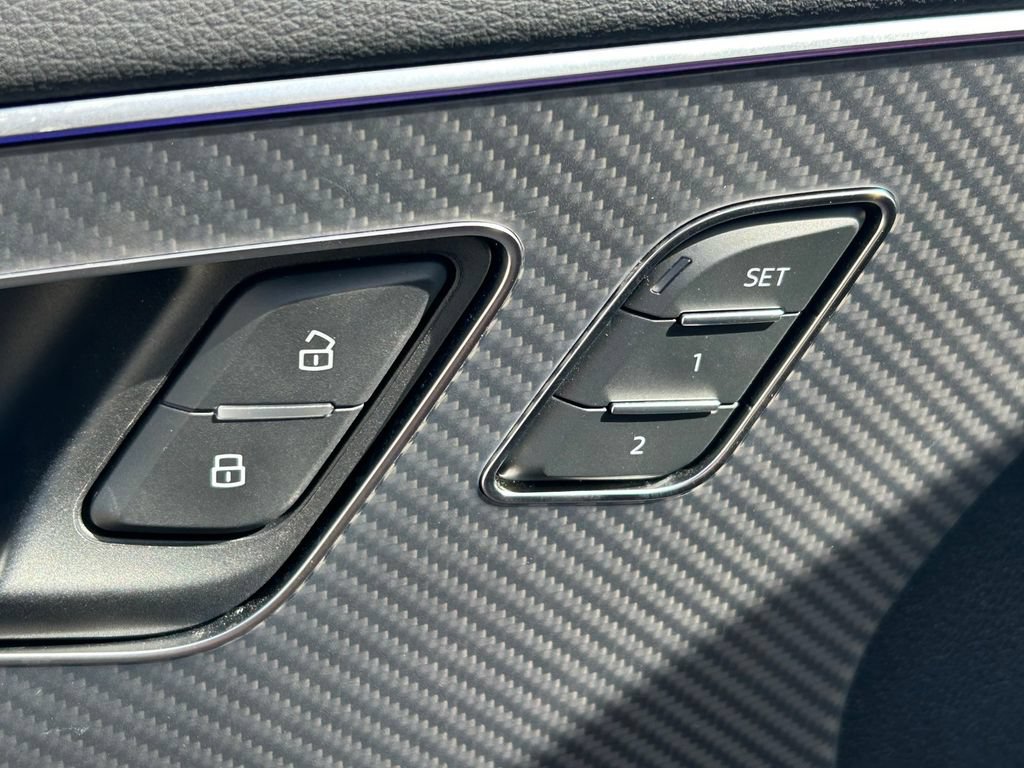 Used 2024 Audi SQ8 Premium Plus AWD/4WD image 25