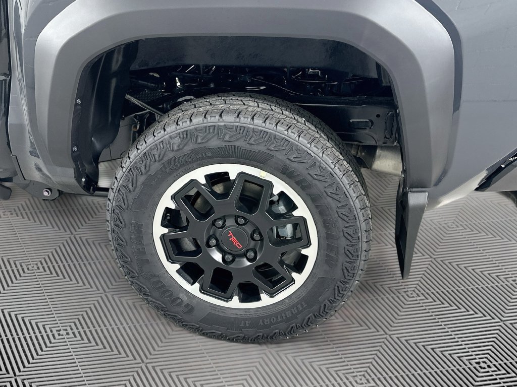 New 2026 Toyota Tacoma TRD Off-Road w/ TRD Off Road Premium Package AWD/4WD image 15