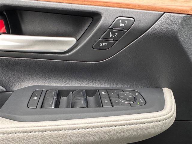 Certified 2025 Toyota Grand Highlander AWD Hybrid image 16