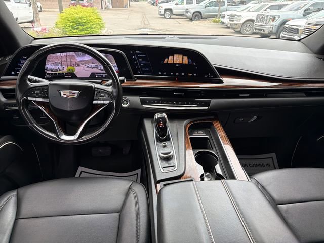 Used 2022 Cadillac Escalade ESV Luxury AWD/4WD image 12