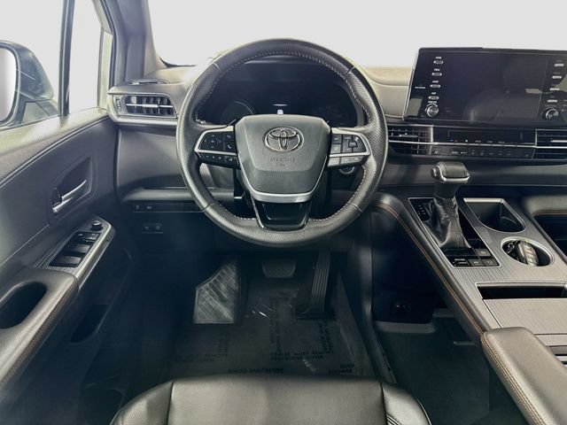 Certified 2021 Toyota Sienna XSE FWD image 25