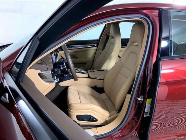 Certified 2022 Porsche Panamera image 5