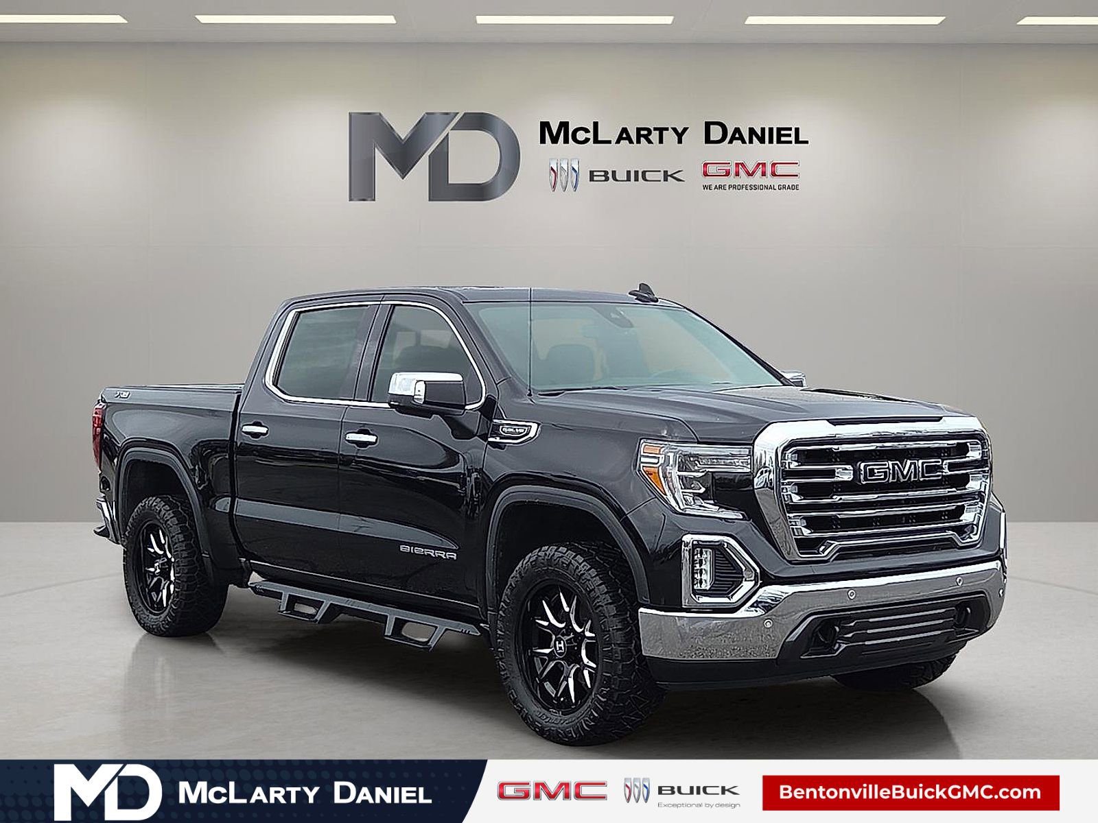 Used 2019 GMC Sierra 1500 SLT w/ SLT Premium Plus Package image 1
