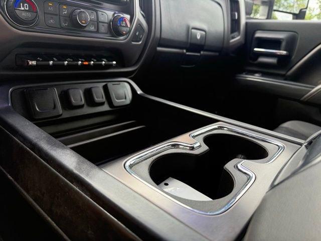 Used 2016 GMC Sierra 2500 SLT w/ All-Terrain HD Package AWD/4WD image 31