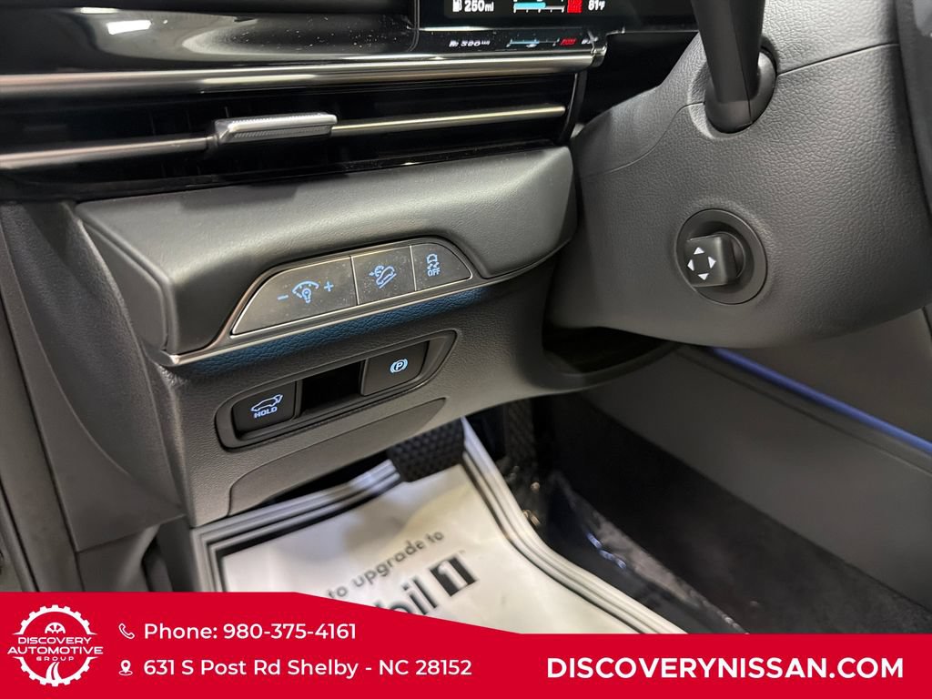Used 2025 Genesis GV80 2.5T Standard AWD/4WD image 16