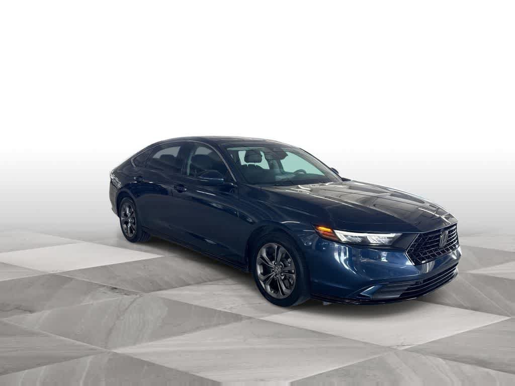 Used 2024 Honda Accord EX-L image 2