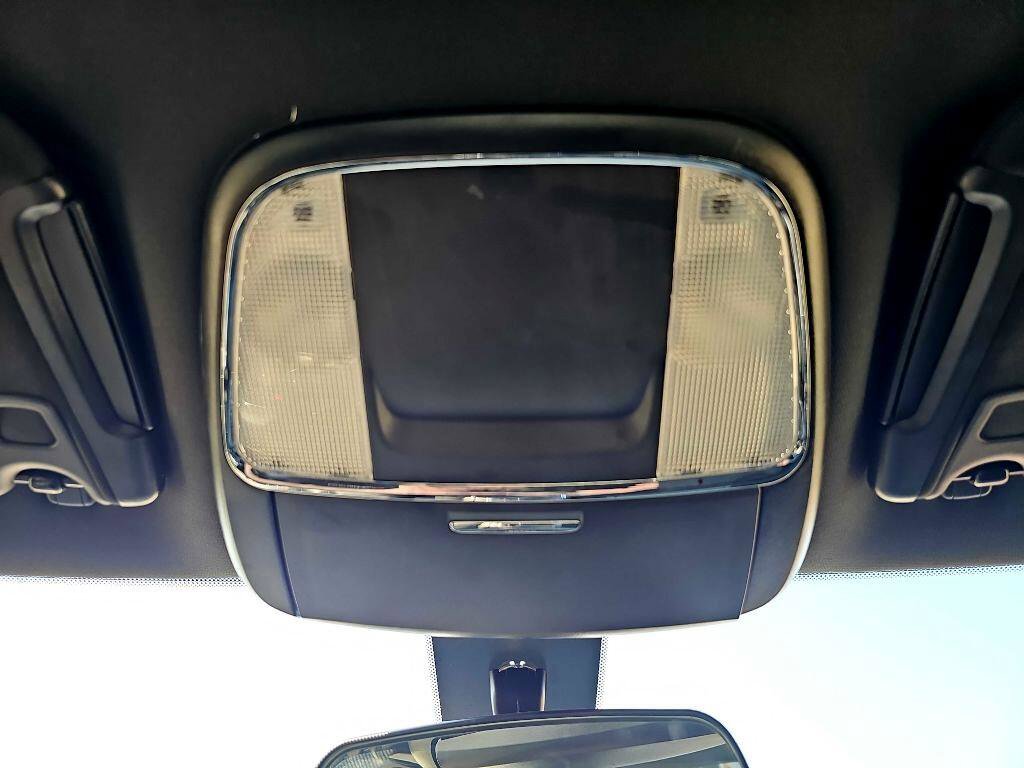 Used 2022 Dodge Charger SXT image 29