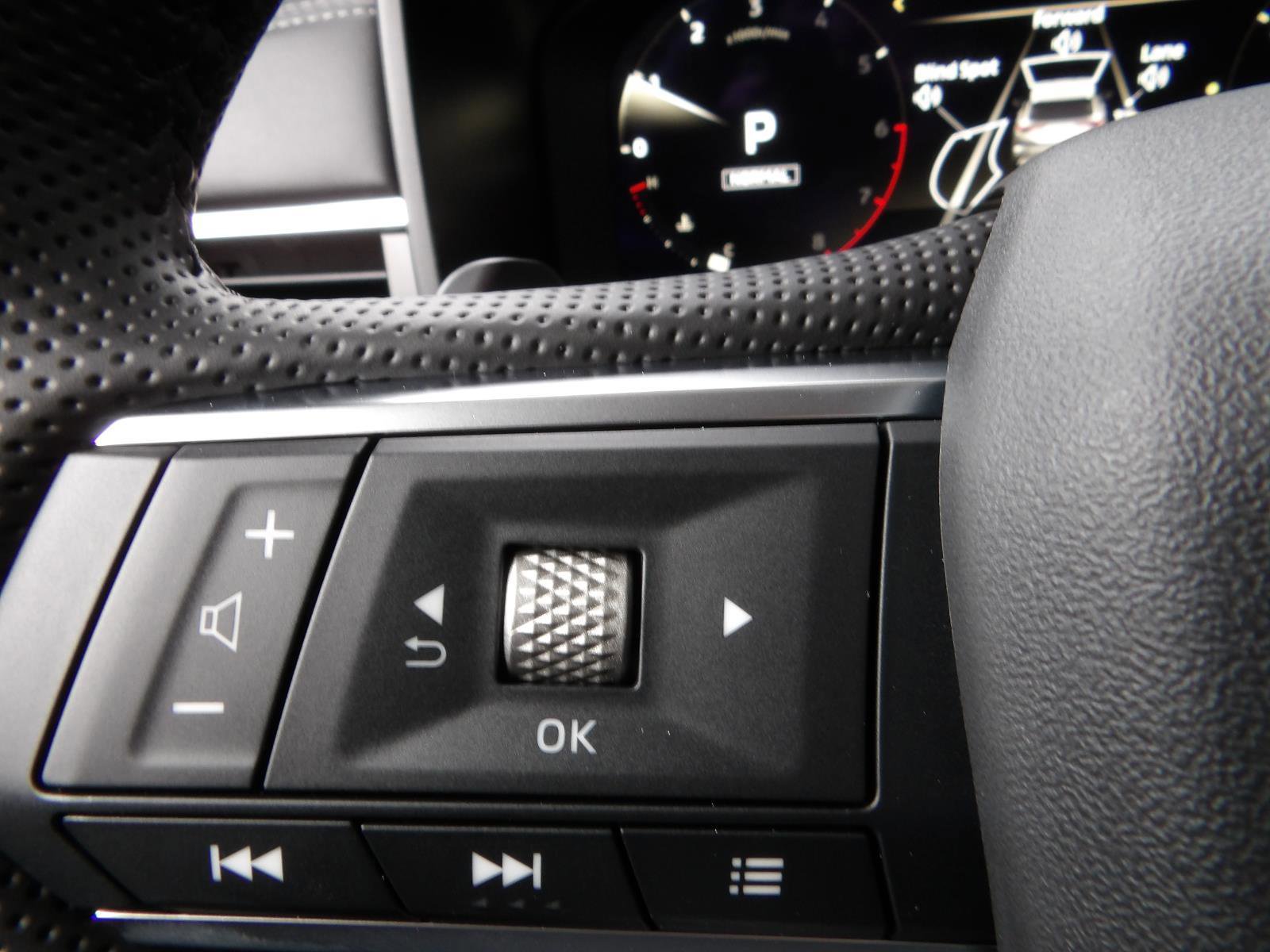 New 2026 Mitsubishi Outlander SEL AWD/4WD image 36