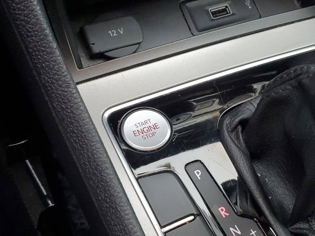 Used 2022 Volkswagen Passat 2.0T SE image 19