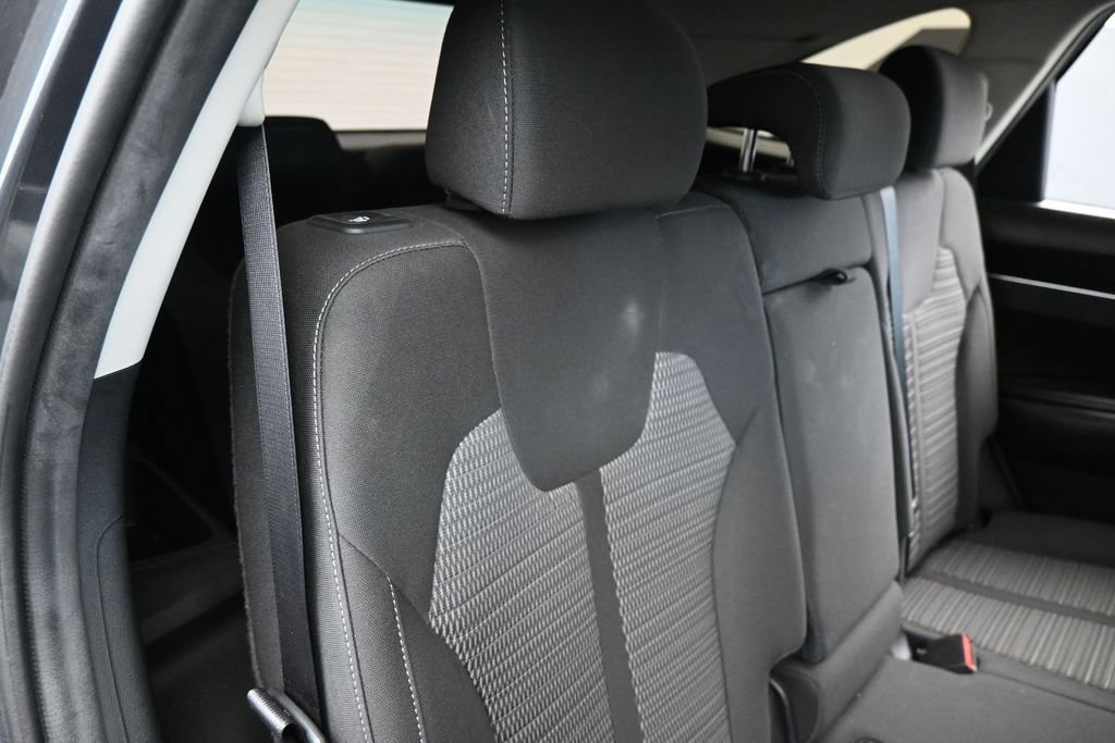 Used 2022 Kia Sorento LX FWD image 33