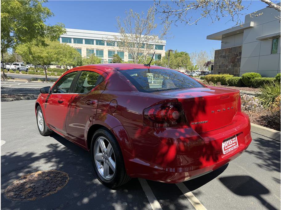 Used 2013 Dodge Avenger SE image 5