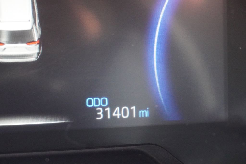 Certified 2025 Toyota RAV4 LE image 9